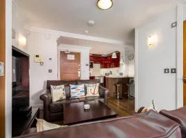Swallows - apartment within a short walk of the beach