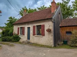 Maison avec jardin, piscine chauffée et baignade à proximité - Le Menoux - FR-1-591-234