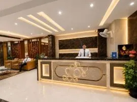 Hotel Airport Hilton Sky Terminal 3 Delhi Aerocity IGI Airport With Free Airport Pickup