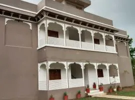 Private Room With Pool With Balcony