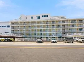 Nassau Inn Beachfront
