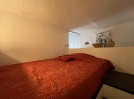 Charming air-conditioned cocoon in the Historic Center of Sète