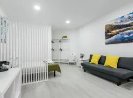 Studio New Complete 4 pax
