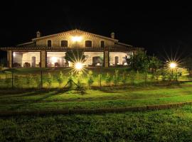 Villa Klinai, hotell med parkeringsplass i Cerveteri