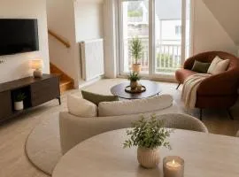Stijlvol Duplex Appartement met 3 Slaapkamers 6 Personen De Haan