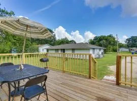 Peaceful Gulf Coast Getaway: 3 Mi to Boat Ramp!