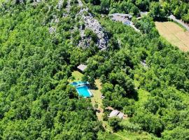 Baven -Toven Naturae – hotel w mieście Rubik