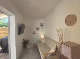 Maison cosy avec grande terrasse privative