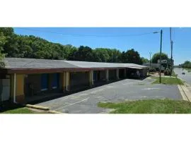 Lion Inn Albemarle By Hotel O Near US 52