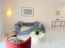 Brickell Bay View Oasis with Pool Hot Tub and Gym