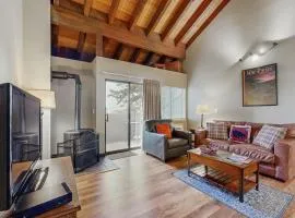 Lakefront retreat with shared pool hot tub & sauna - near shopping & skiing