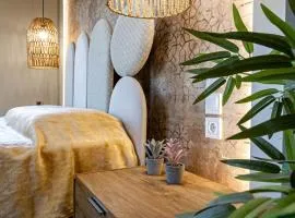 George V Luxury Apartments - Room 4