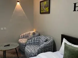 The Cozy Corner Studio