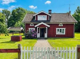 9 person holiday home in ÄLMHULT