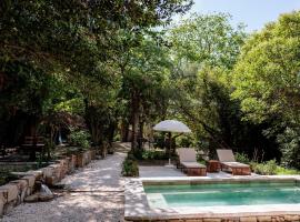 La Villa Kara, hotelli kohteessa Romans-sur-Isère