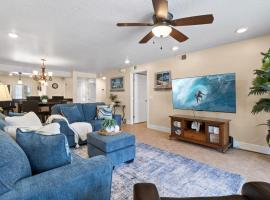 Sandcastles - Direct Oceanfront Apartments with Pool Tennis Pets Welcome、ココアビーチのホテル