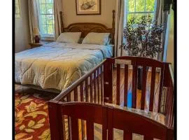Cozy historic Weracoba park townhouse