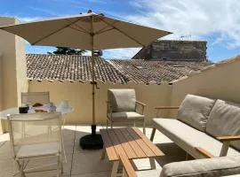 Parenthèse Uzétienne - Studio climatisé tout confort avec terrasse