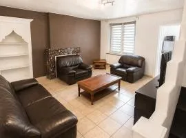 House in Charleroi ideal for families et professionals
