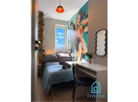 Wild & Free Room in the Center of Gdynia