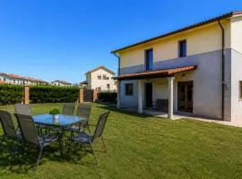 Acogedora casa con jardín