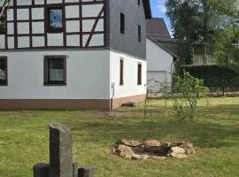 Fachwerkhaus am Bach