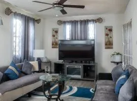 Ocean View 4BR Rooftop Ent 5 Min to Beach