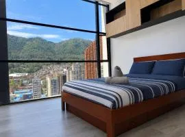 Apartaestudio con Vista a Monserrate en el Centro Internacional