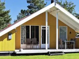 6 person holiday home in Fårvang