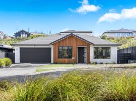 Entire Home in Milldale, Auckland, hotel a Silverdale