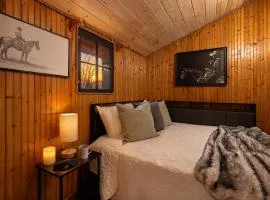 Cozy 2BR Little Cabin - 15 Minutes to Mt Rushmore