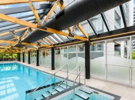 Simply Southbank by Ready Set Stay