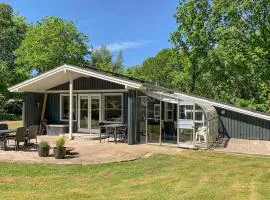 Stunning Home In Ansager With Wifi