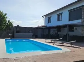 Villa de Lujo en Gijón, Piscina Climatizada, Bar