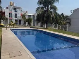 Casa privada, alberca, jacuzzi y asador Teques