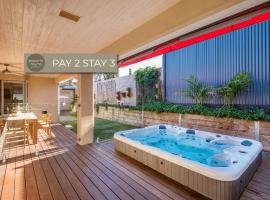 Luxury and Style on Pasadena with large spa, hotel en Rye