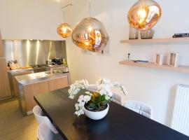 Y & L villa, vil&middot;la a Anvers