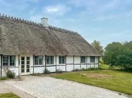 Beautiful Home In Øster Ulslev With Wifi