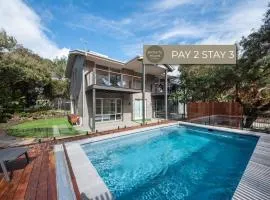 Gawalla Escape with Pool in Rye