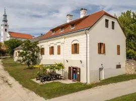 Köveskál Vendégház