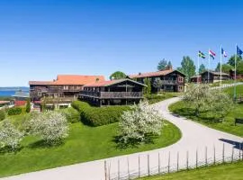 Green Hotel