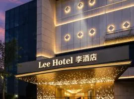 lee hotel lat phrao