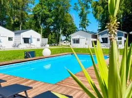 Lumi Resort Domki letniskowe z podgrzewanym basenem
