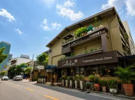 Collection O Thaiphiphat House Silom