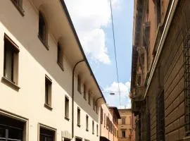Goito 3, Bologna by Short Holidays