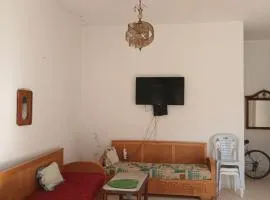 Chambre dans une villa a Corniche