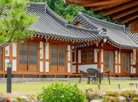Gyeongju HanokHotel Chunchugwan