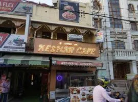 Urmila Paying Guest House