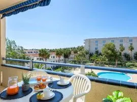 Apartamentos Estival Park