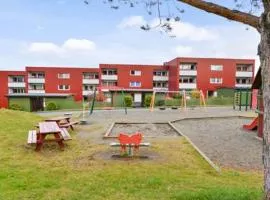 Easy to came to Trondheim Spektrum Short distance to the town and the forest